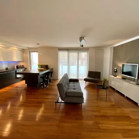 Aravel Old Town Apartament