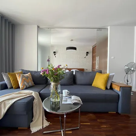 Aravel Old Town Apartament