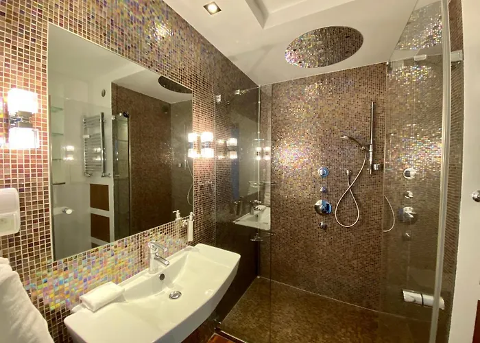 Aravel Old Town Apartments *