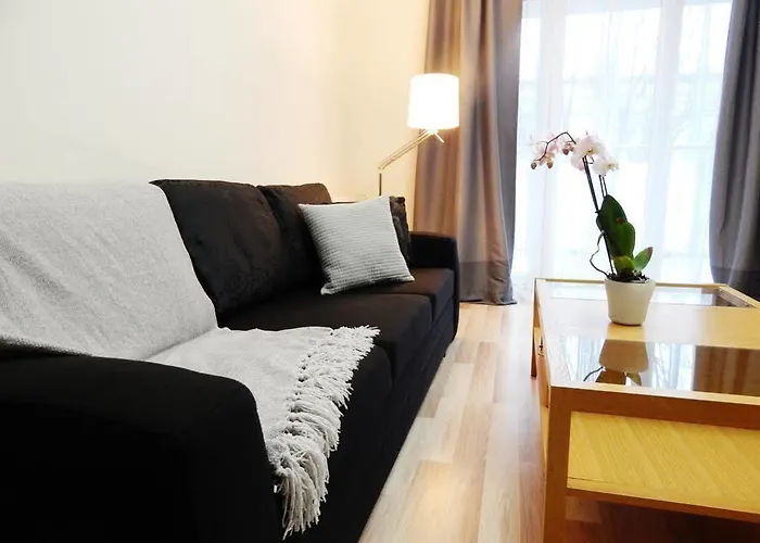 Aravel Old Town Apartments Apartment